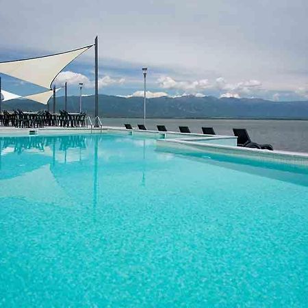 Romantique Dojran Hotel מראה חיצוני תמונה